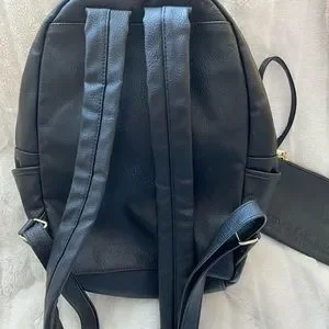 Steve Madden | Bags | This Steve Madden Backpack Comes With 